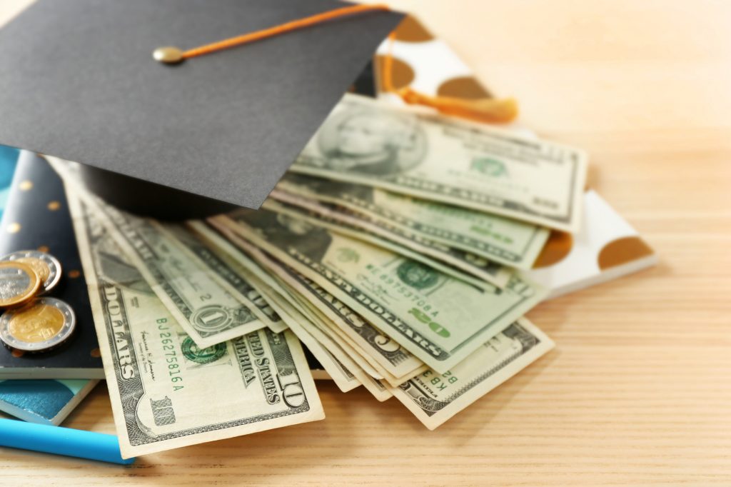 money saving tips for college students